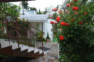 Гостевой дом Парусник Алушта Двухместный номер Делюкс с 2 отдельными кроватями-3