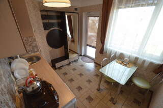 Гостевой дом Парусник Алушта Трехместный номер Делюкс-2