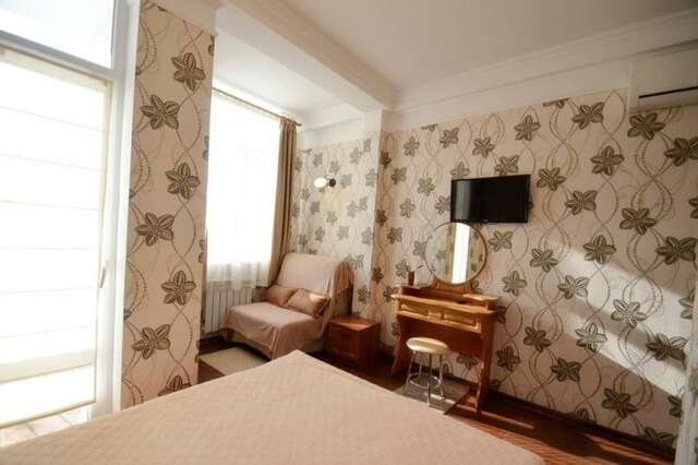 Гостевой дом Парусник Алушта-16